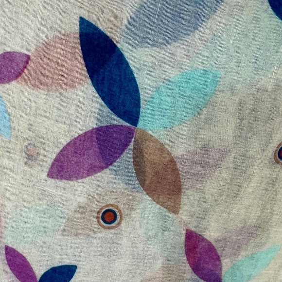 🔥2/$10 Pretty Abstract Graphic Infinity Scarf - Picture 3 of 5